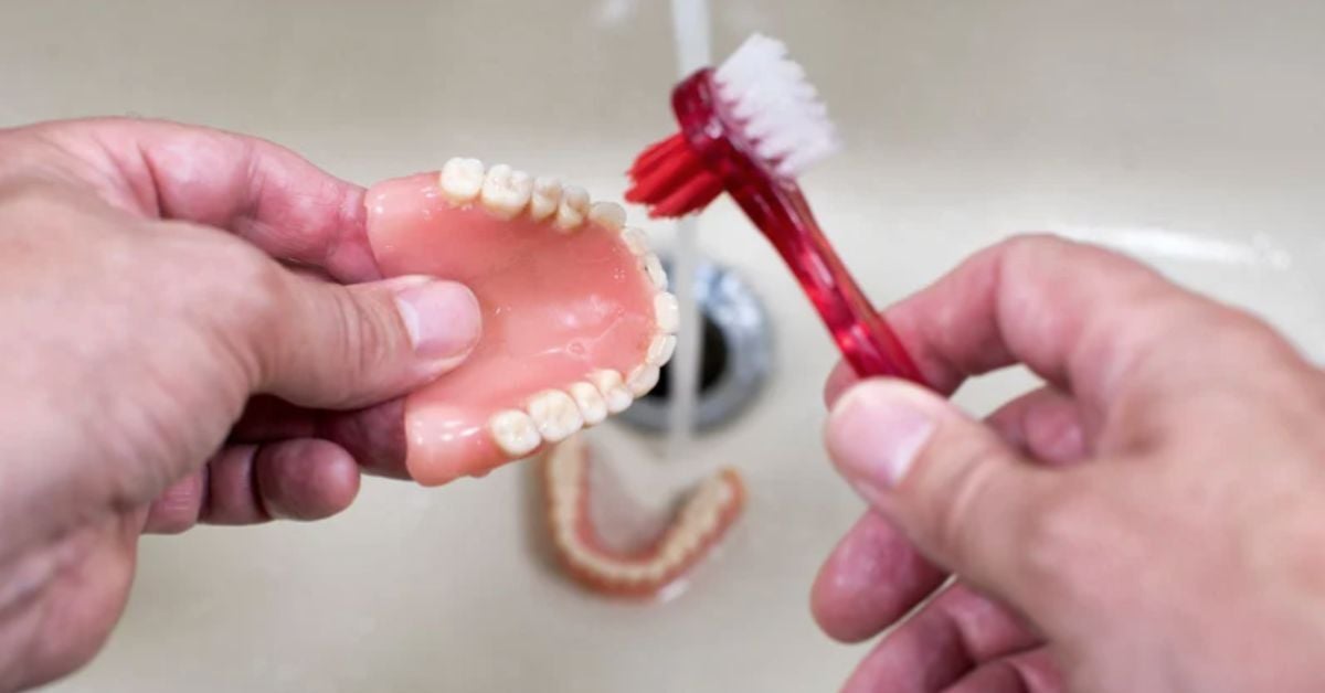 5 Questions Patients Have About Removable Dentures